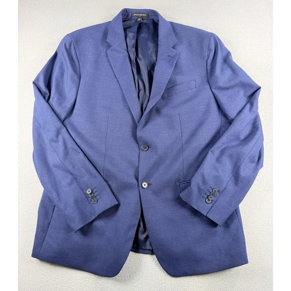 Banana Republic Blazer Jacket Sport Coat Mens 46R Slim Fit Polyester Navy NICE!